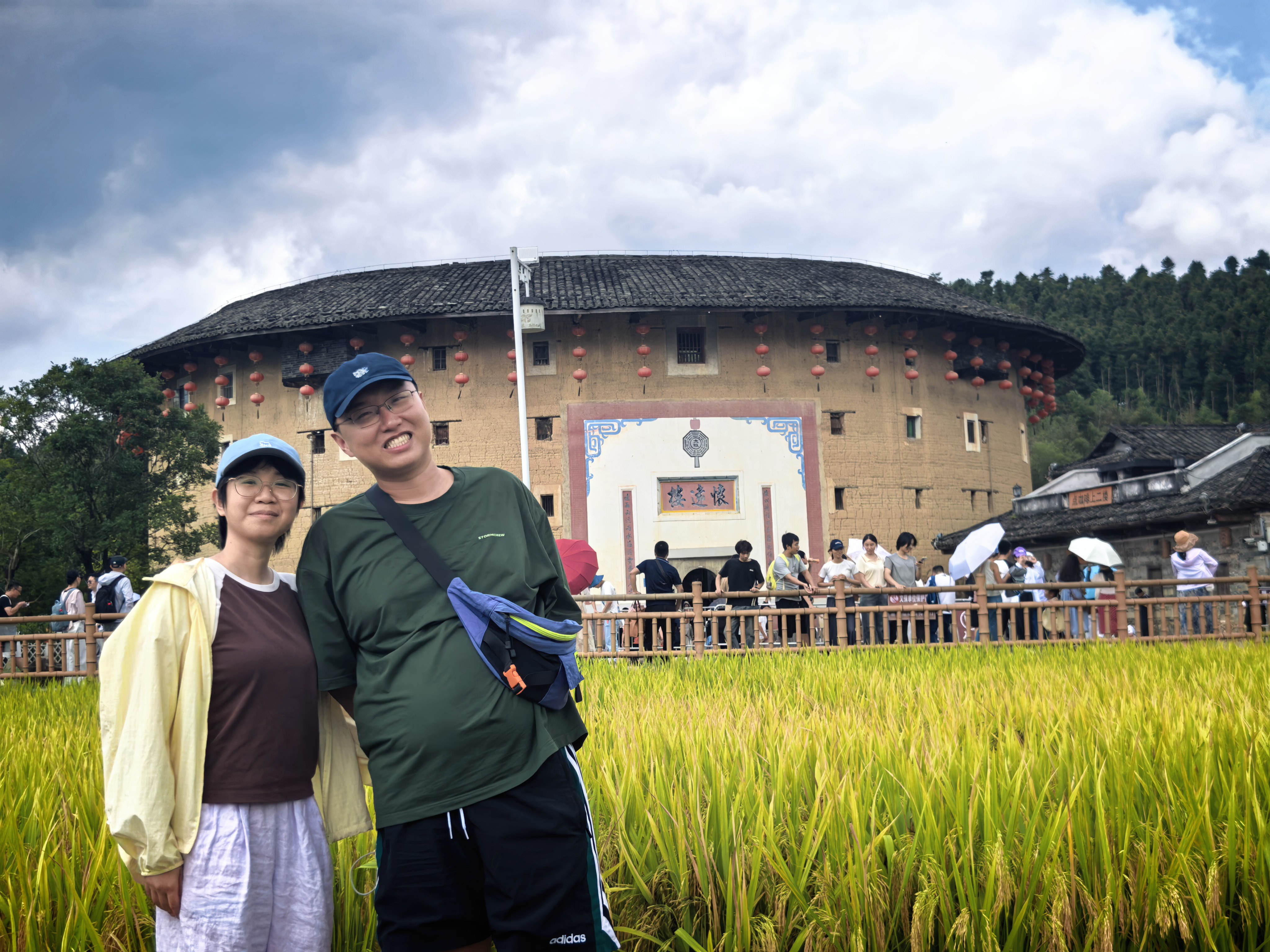 A study trip to the round earthen buildings of Fujian
