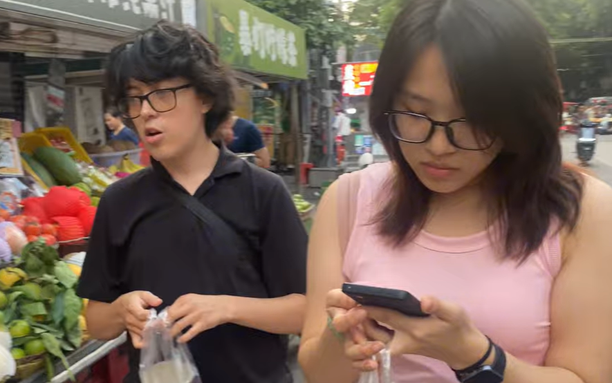 A trip to the market with students